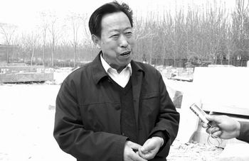 石雕藝人-張學(xué)英