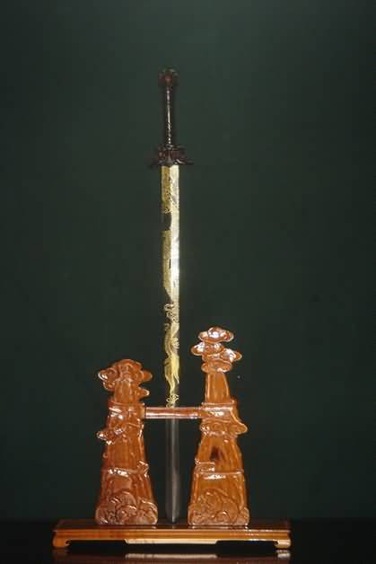 Ϫ